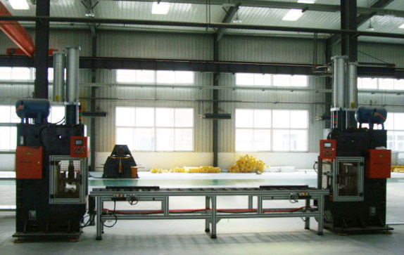 氣液增壓缸在銅排折彎設(shè)備上的應(yīng)用場(chǎng)景